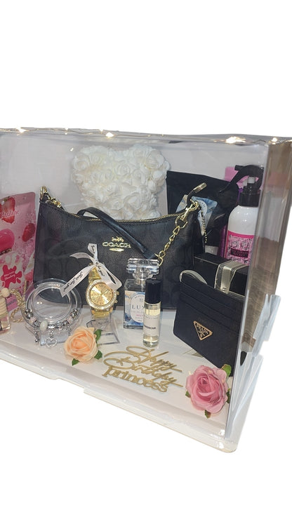 The Chic Essentials Box
